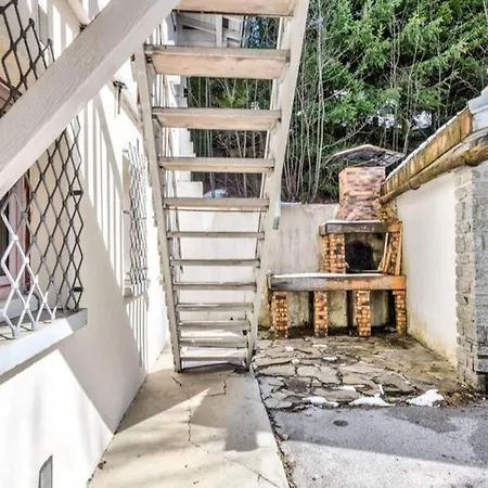 For 6 People Apartment *